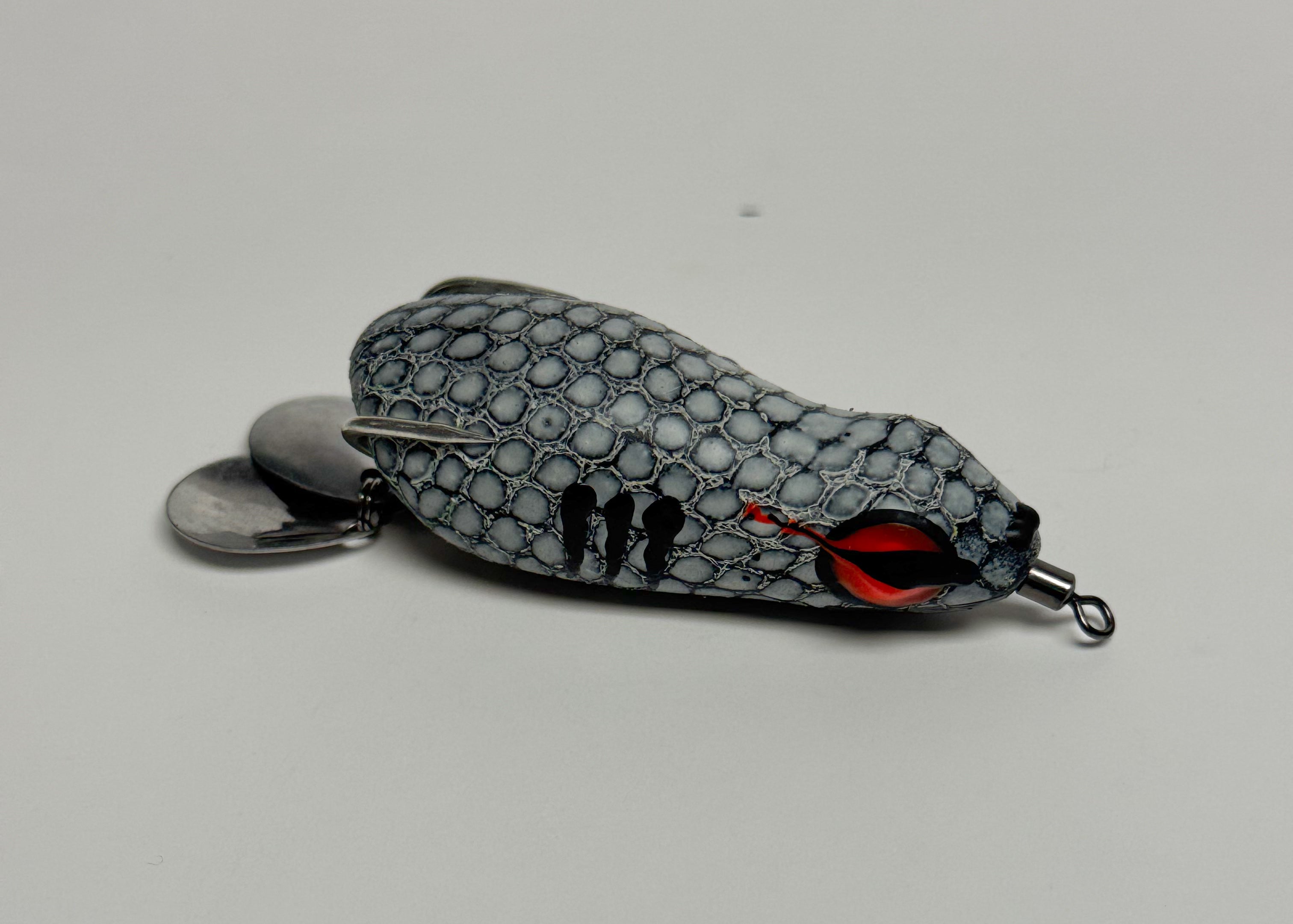 Stretch Double Blade – Ghost Custom Lures